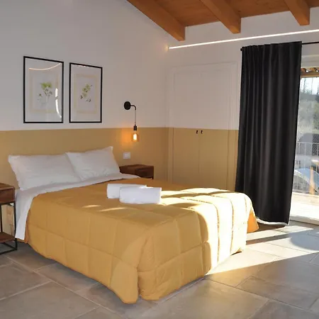Bed & Breakfast Avie Honey & Breakfast