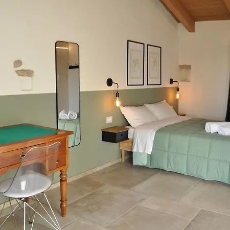 Avie Honey & Breakfast فندق مبيت وإفطار لا مورّا