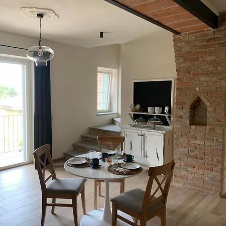 Avie Honey & Breakfast Oda ve Kahvaltı La Morra