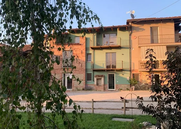 Avie Honey & Breakfast 3* La Morra