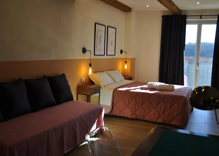 Avie Honey & Breakfast Couette-café