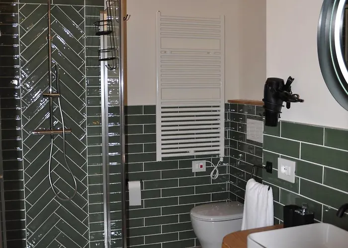 Avie Honey & Breakfast